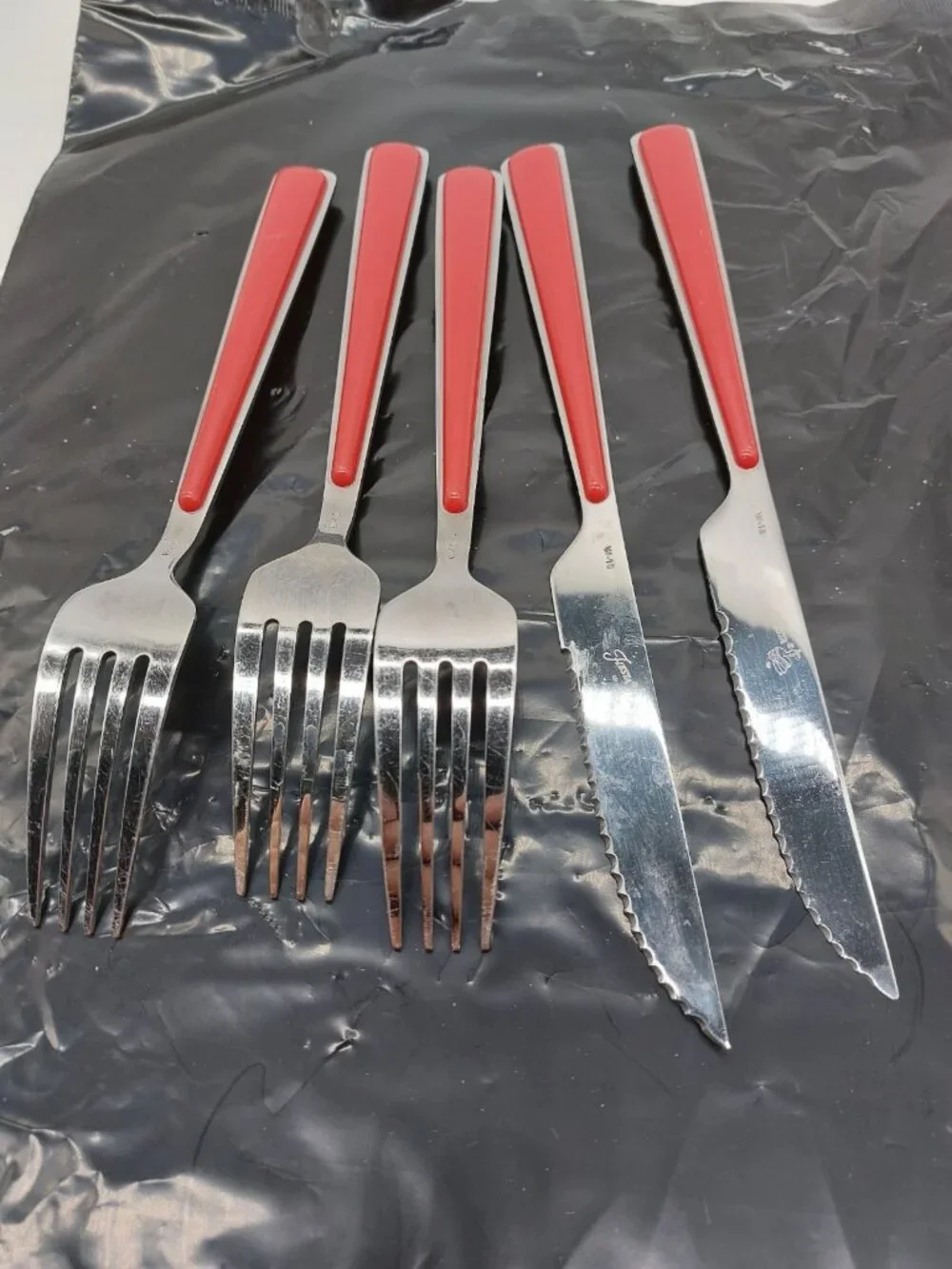 Fiesta Flatware Merengue Place 3 Dinner Forks 8
